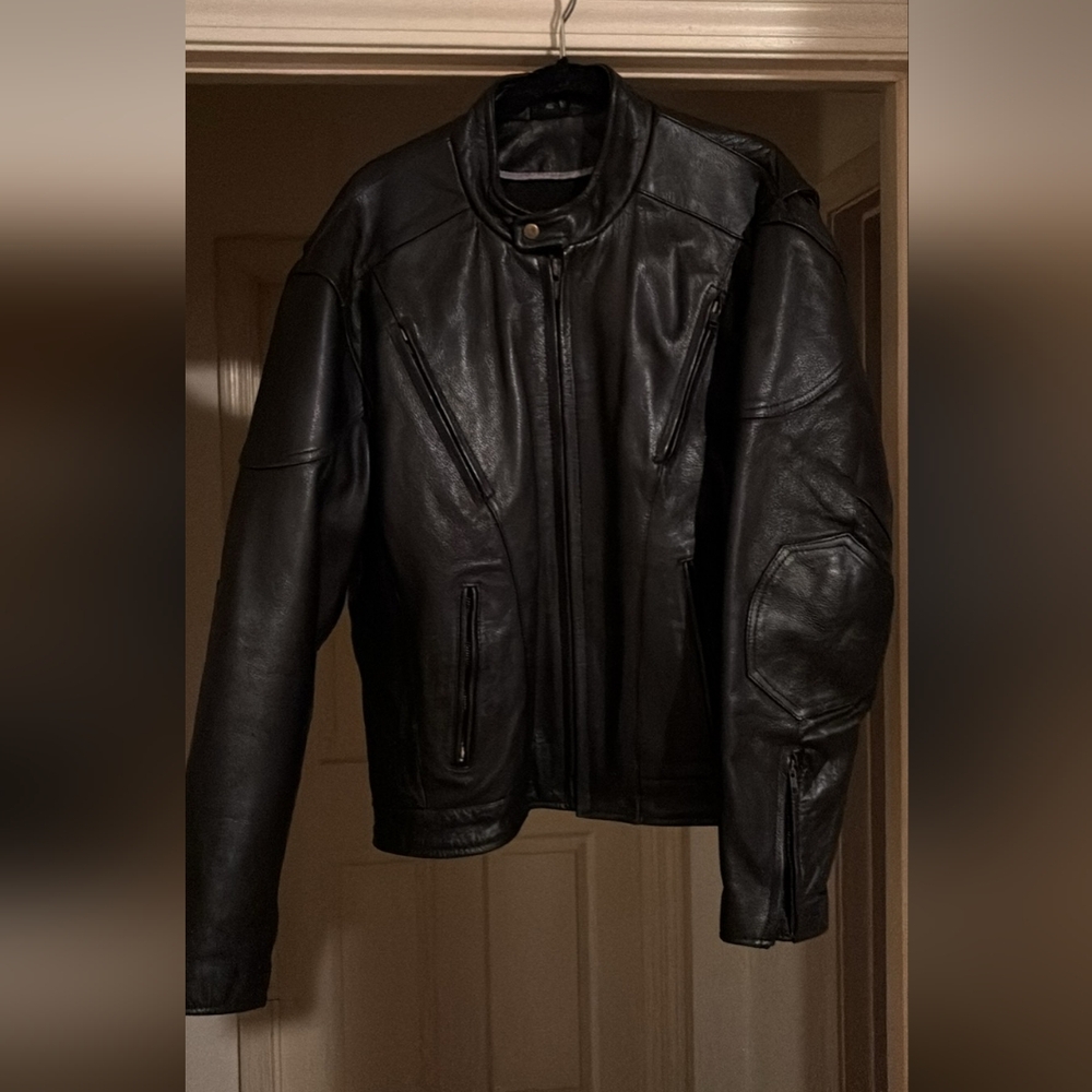 Men's Black Leather Bomber Jacket